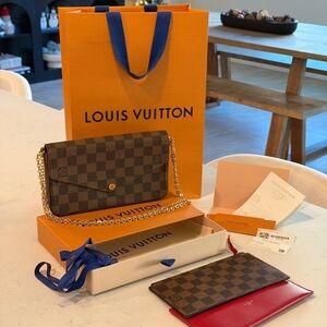 Authentic Louis Vuitton Pochette Félicie